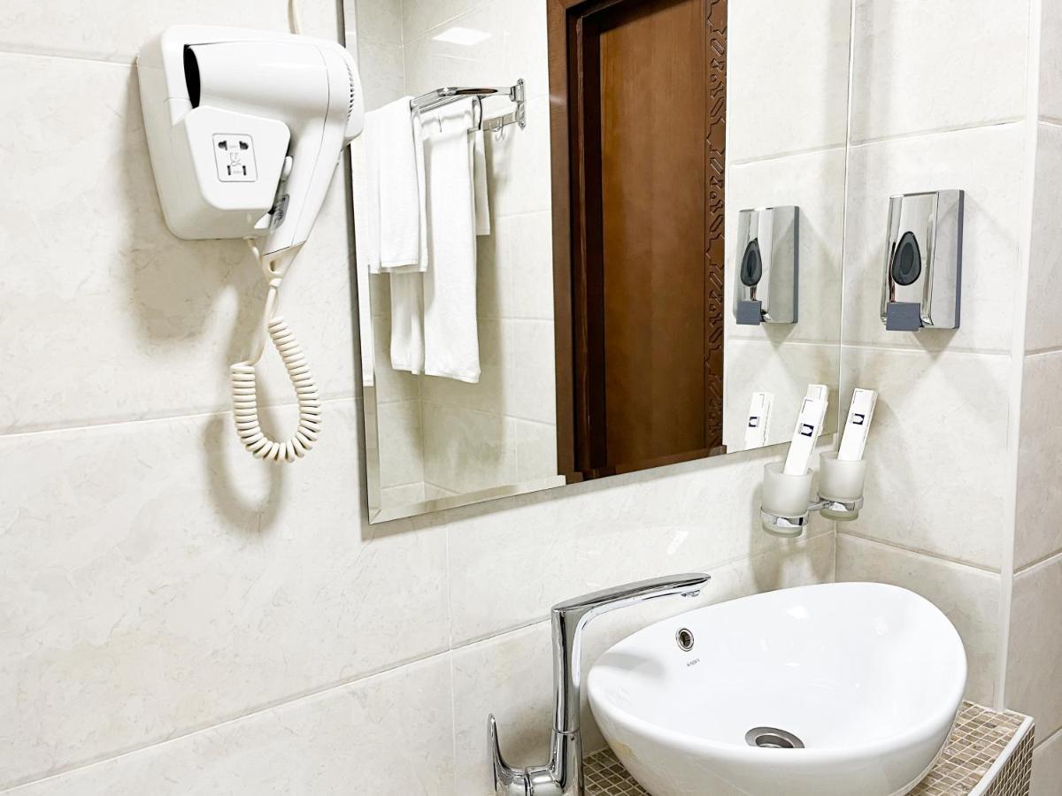 Hotel Reikartz Xon Tashkent Esterno foto